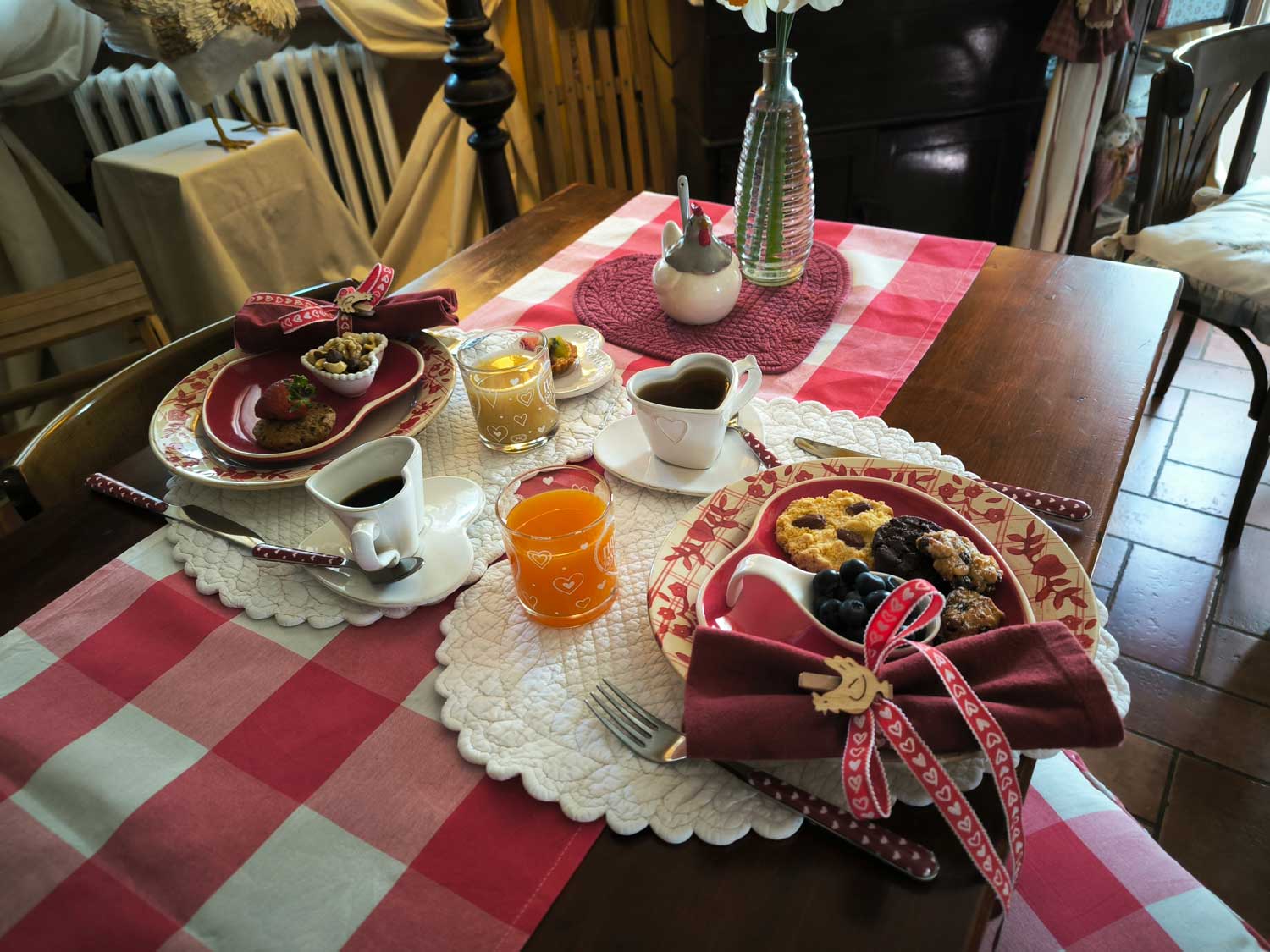 colazione-in-rosso